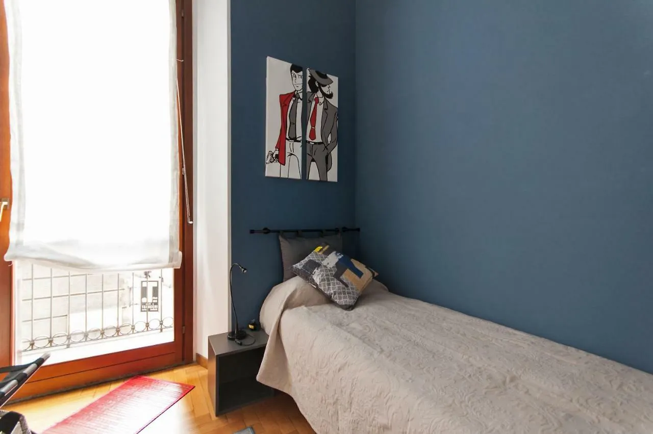 Fancy Blue Duomo Duplex Apartement Milão Apartamento